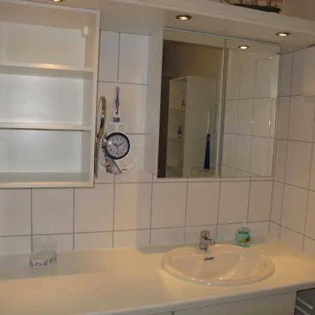 Kapitaenskajuete By Interhome * Breege